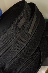 Tela de gancho y bucle suave Nylon Cinta de Velcro negra de alta calidad Cinturón Correa elástica 100% Cintas de gancho y bucle de nailon - Product Image 3