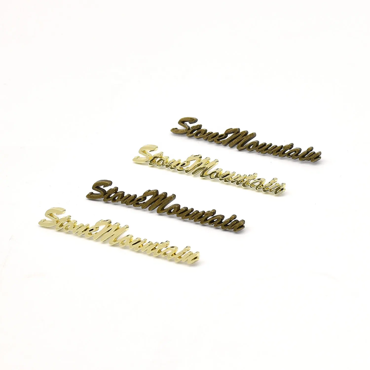 Logotipo personalizado chapado en oro, etiqueta de metal para ropa, monedero, diseños de logotipo de Metal, placa de Metal con GRS