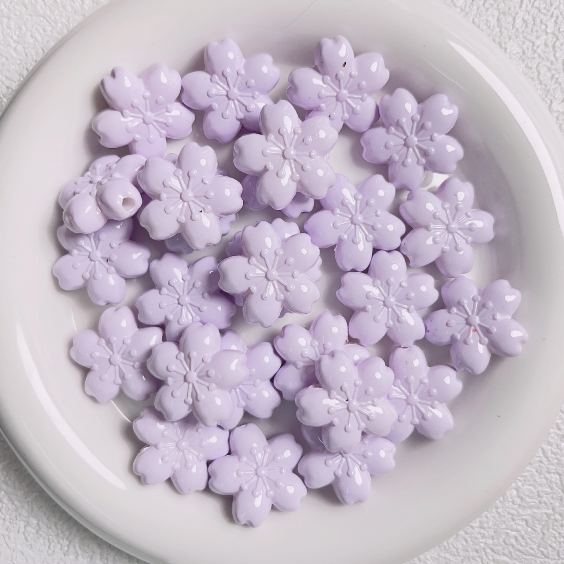 สีม่วงอ่อน