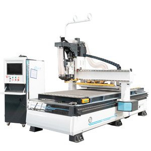 Enrutador CNC de cambio de herramienta automático de precisión (ATC) para diseños de madera personalizados Rendimiento de corte mejorado - Product Image 4