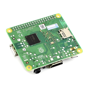 Raspberry Pi 3 modello A + una scheda di sviluppo del fattore di forma più piccolo con miglioramenti mantenuti compatibili con Linux Android Windows