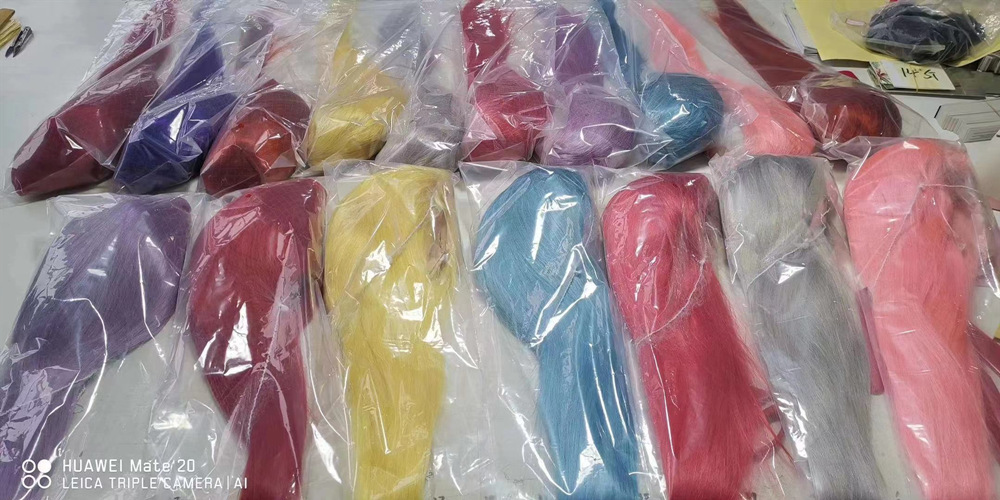 Perruques colorées