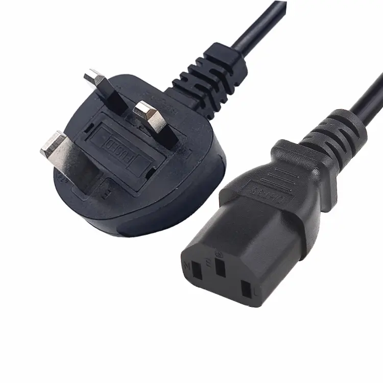 En iyi fiyat İngiltere 3-Pin fiş IEC 320 C13 AC güç kordon seti kalıplama (PVC) 1.8M (1800mm) siyah İngiltere güç kablosu