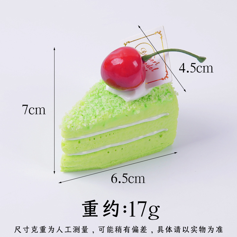 Tarta de mousse verde triangular