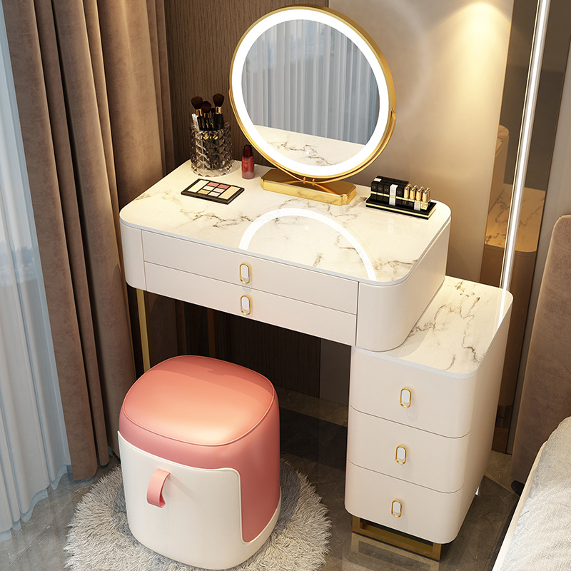 Table de chevet Platinum 07m avec rangement, miroir intelligent et tabouret.