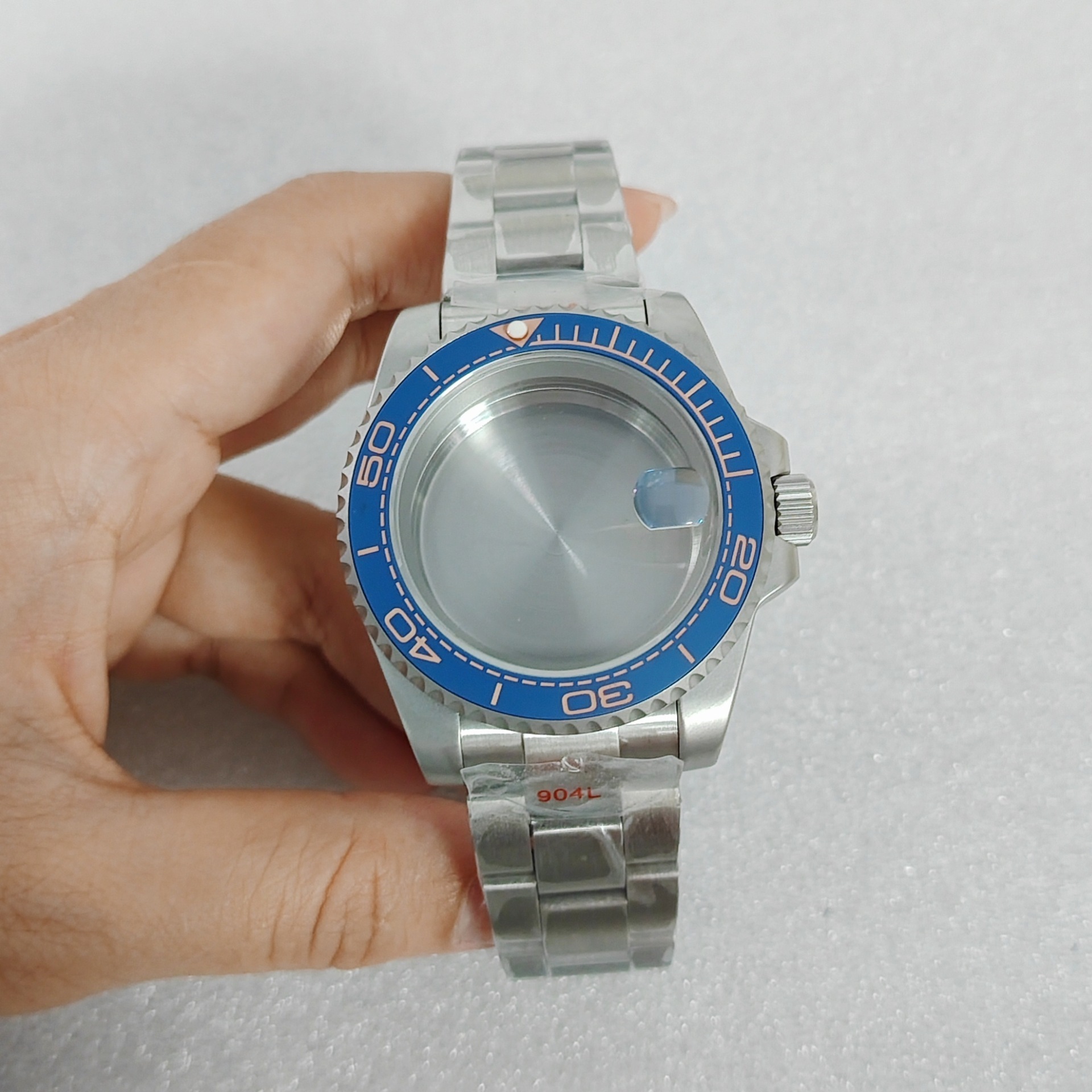 Blue circle magnifying glass