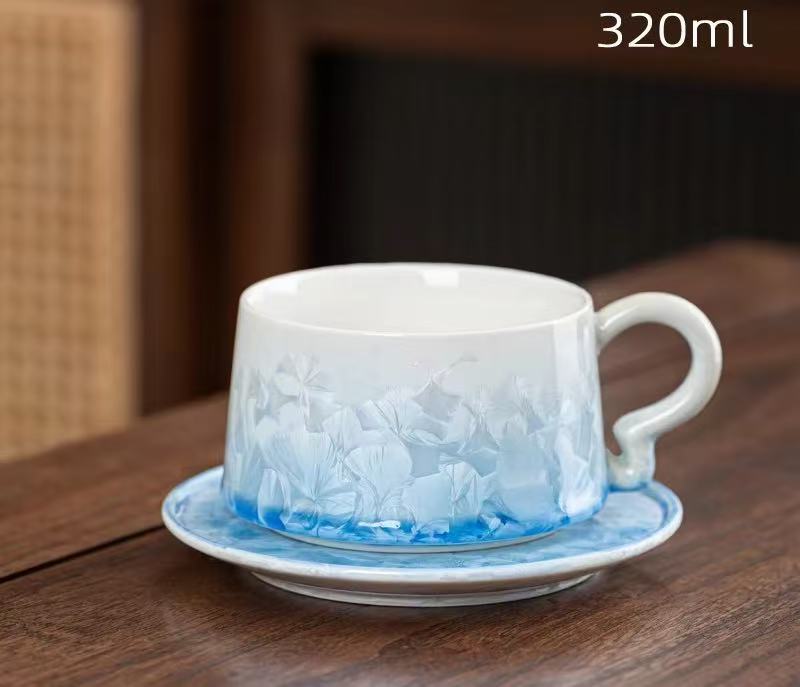 Taza de café con plato North 4, cristal azul.