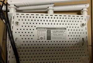 批发300Mbps二手路由器2.4Ghz 5Dbi无线路由器无线家庭路由器Tenda F3原始网络扩展器 - Product Image 6