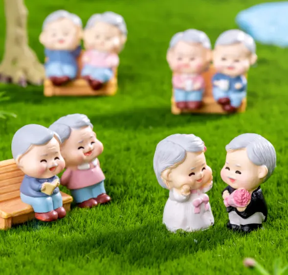 Artículo de regalo de dibujos animados 3D parejas Personas Mayores Mujer hombre poliresina abuelos figura de acoplamiento universal propuesta abuelo abuela muñeca
