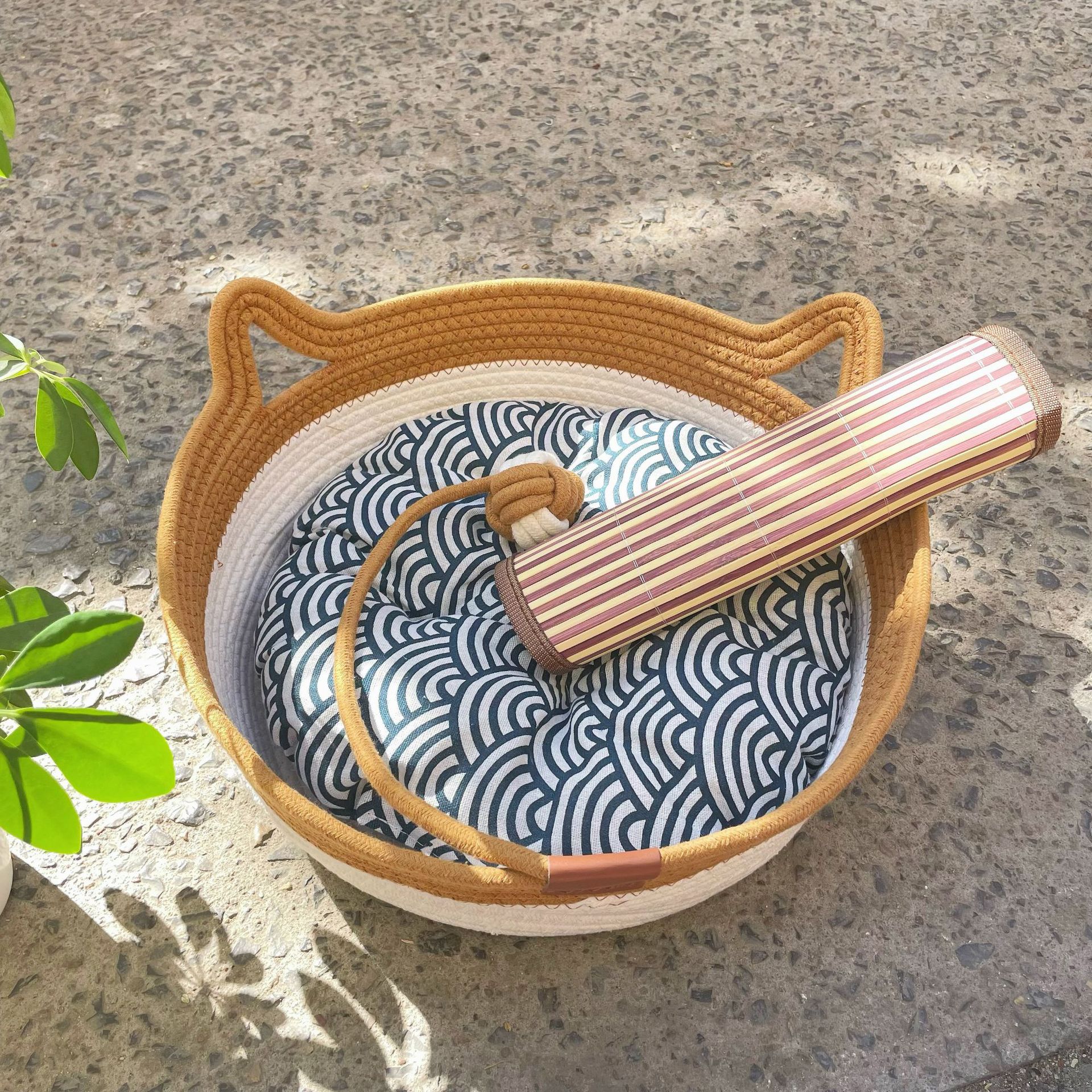 White cat nest+Blue mat+cool mat