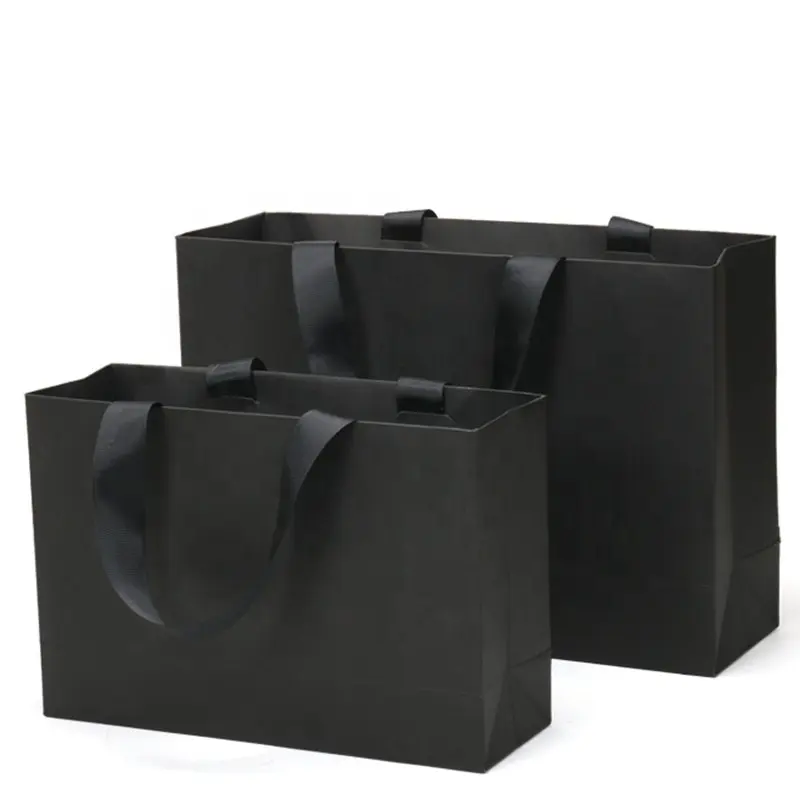 Lage Moq Custom Matte Zwarte Kaart Papier Gift Paper Bag Kraftpapier Kleding Boodschappentas Met Lint Handvat