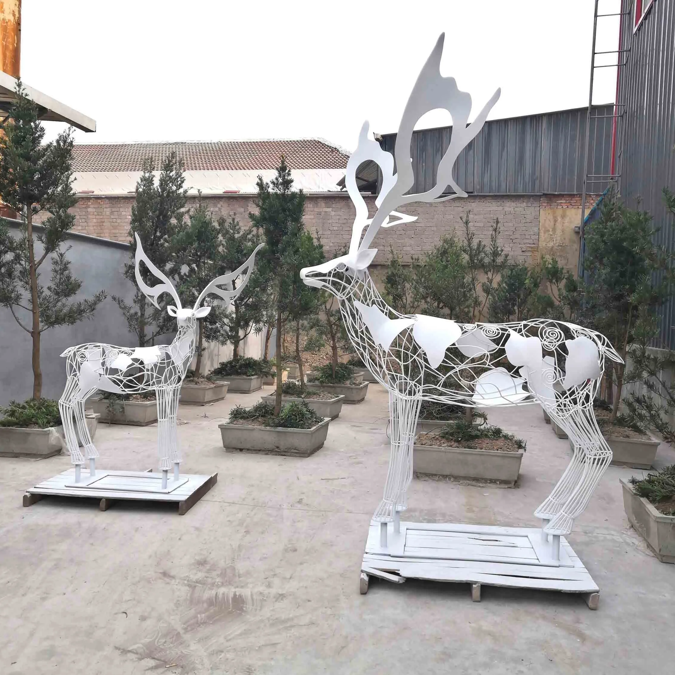 Modern artificial oco Natal rena animal estátua casa quintal decoração aço inoxidável veados jardim ao ar livre metal arte escultura