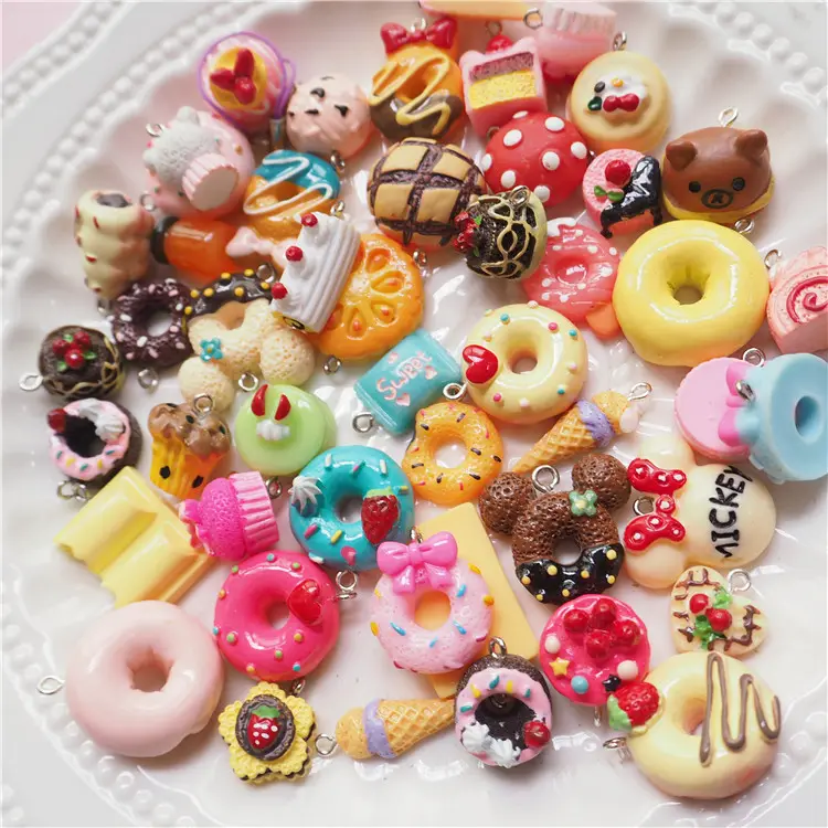 Colgante de resina con uñas de ganchillo para mujer, bonito colgante con forma de donut para pastel, accesorios diy con agujeros