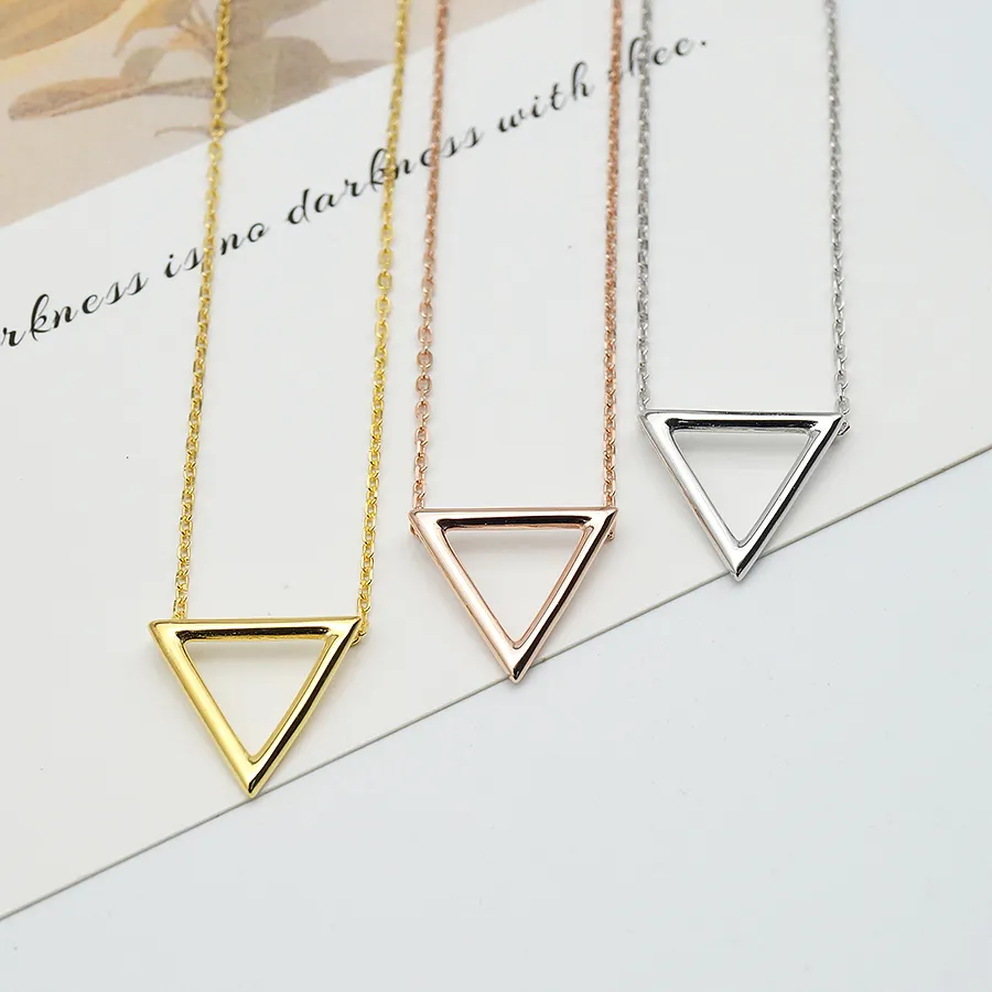 Collar de joyería fina de Plata de Ley 925 al por mayor, collares chapados en oro con forma de triángulo geométrico de diseño pulido de alta calidad