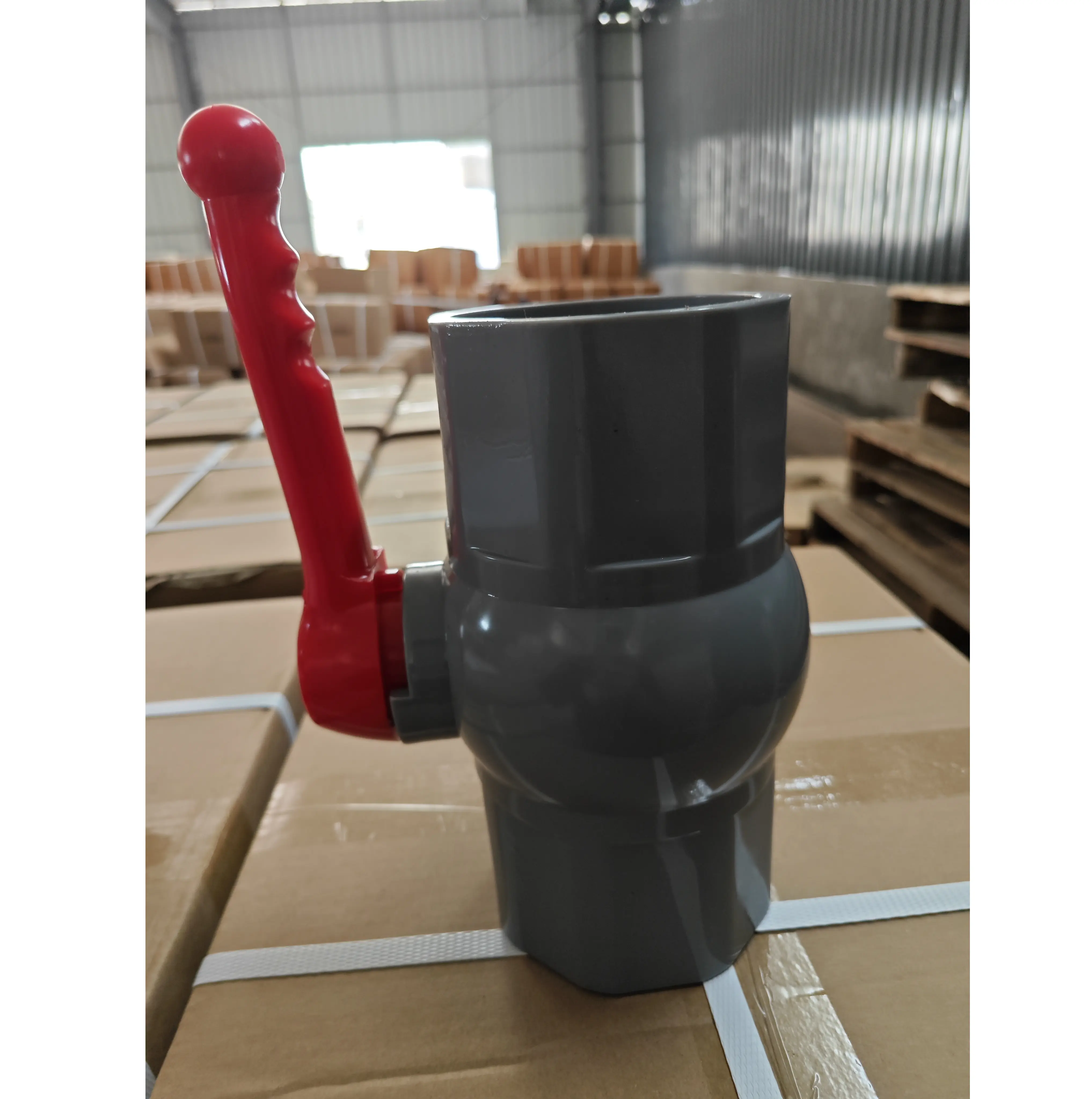 fit thailand pipes pvc Ball valve PN10 PN16 1/2 inch to 4 inch gray color long handle socket PVC Plastic ball valve