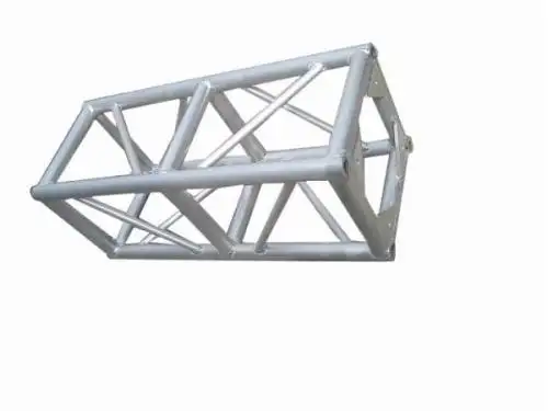 Aluminum display showing exhibition stand lighting stage truss