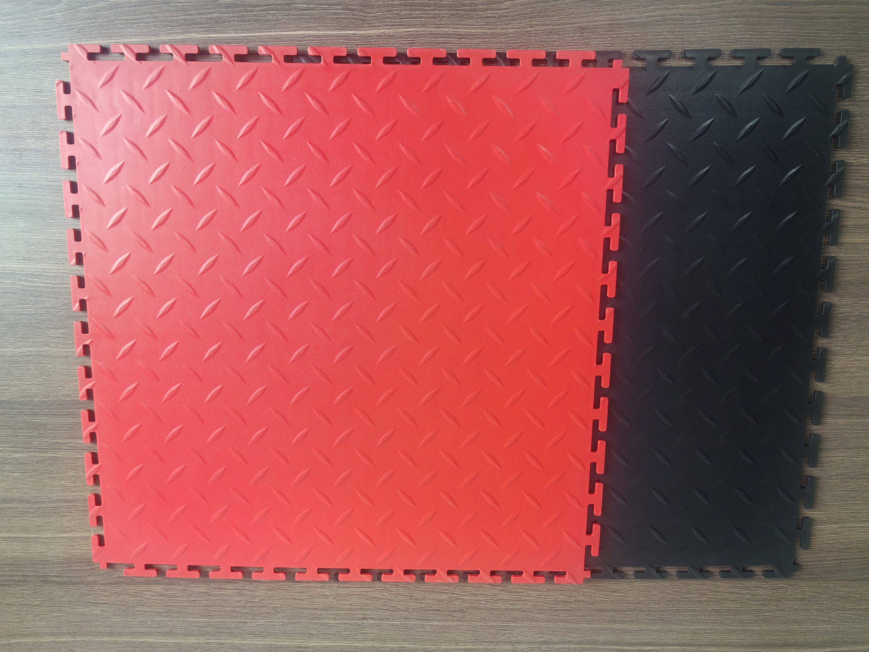B4 Feuille de saule ROUGE
