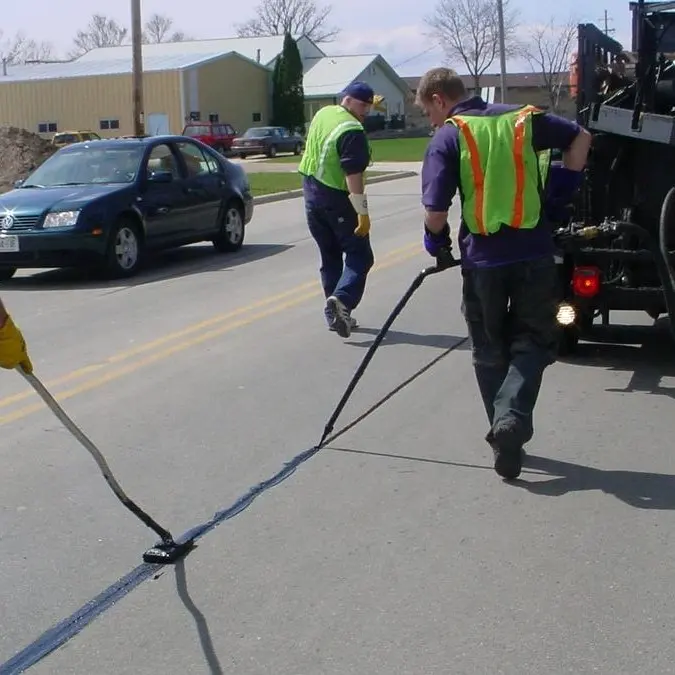 Ready to use excellent adhesion a asphalt & concrete road pavement crack filler