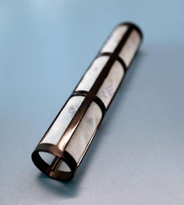 厂家价格净水器塑料框架，带方孔形状的网状过滤器