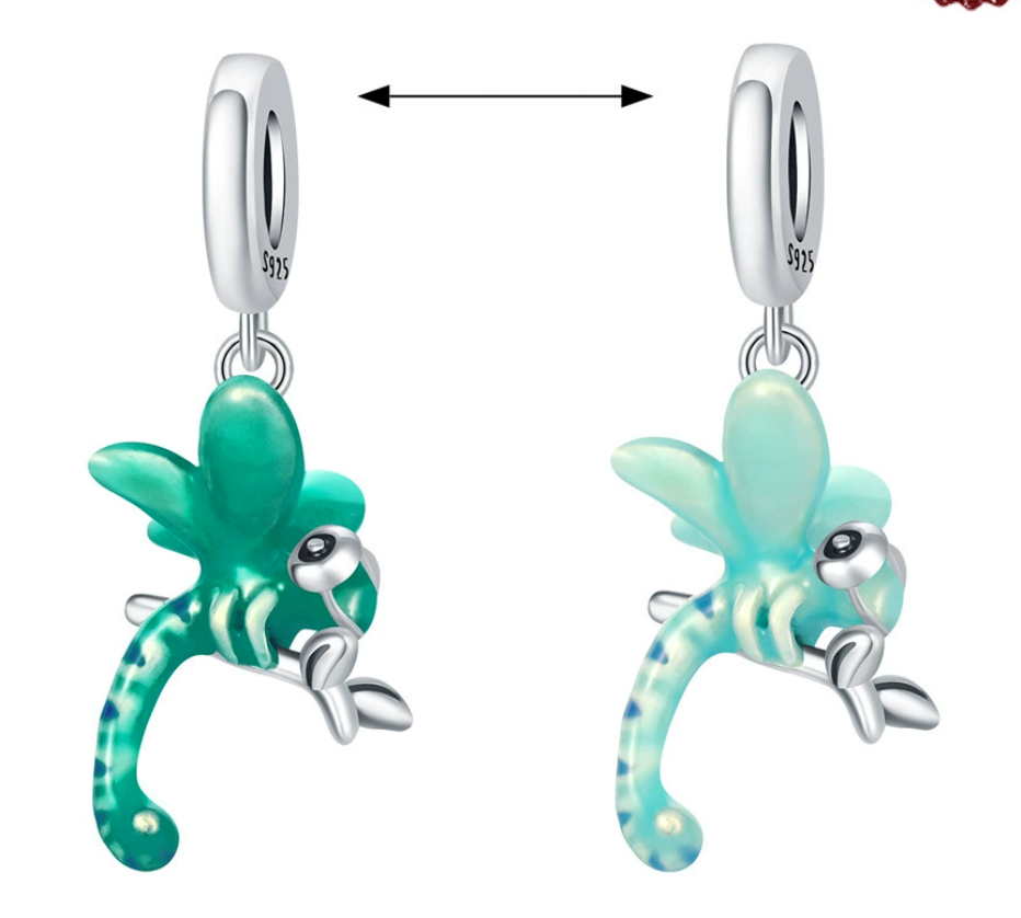 Pendentif libellule à changement de température 0223