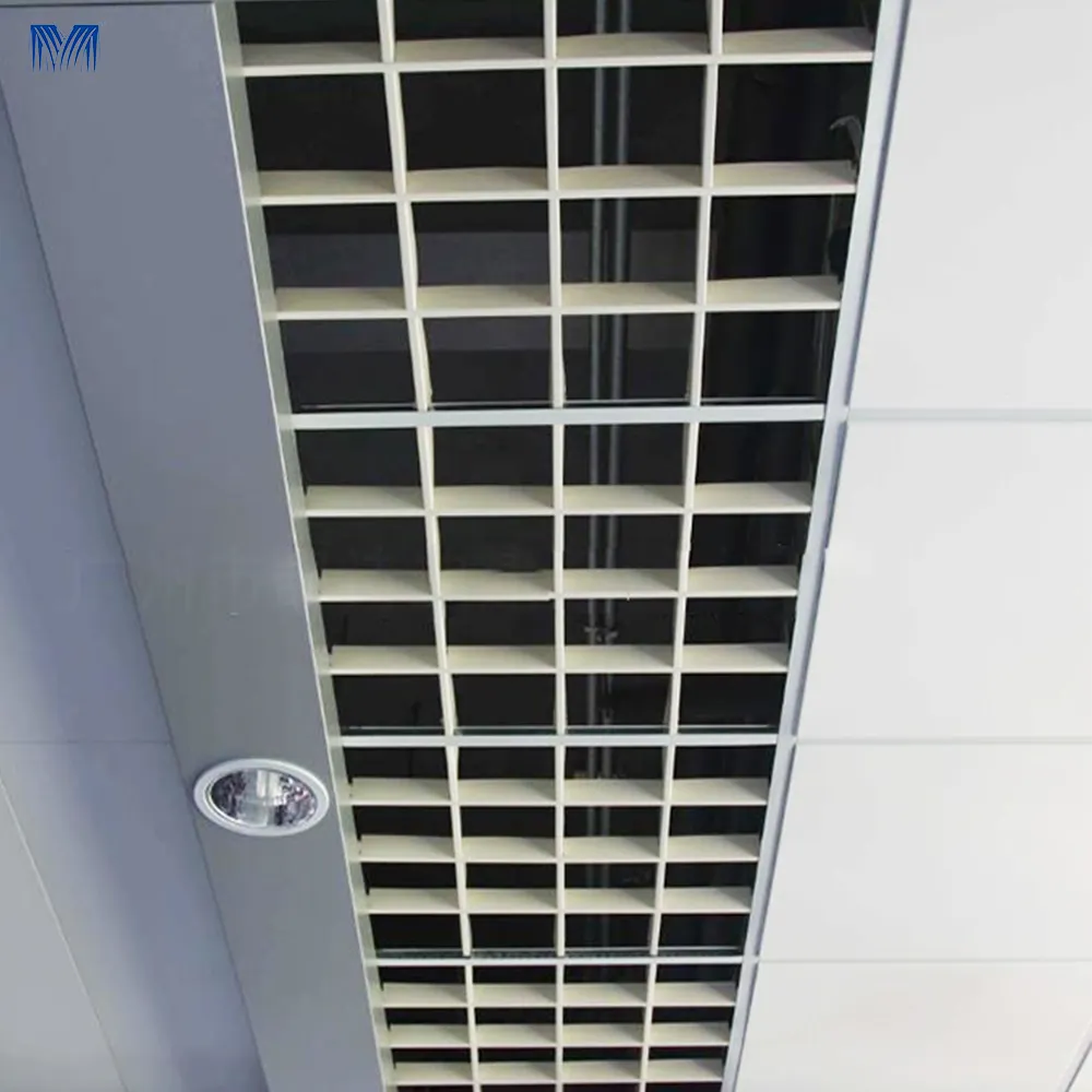 Decorazioni a forma di U deflettore strisce di bordo del soffitto 600600 zinco legno piastrelle di alluminio all'ingrosso Al griglia intagliato intonaco reticolo a cellule aperte