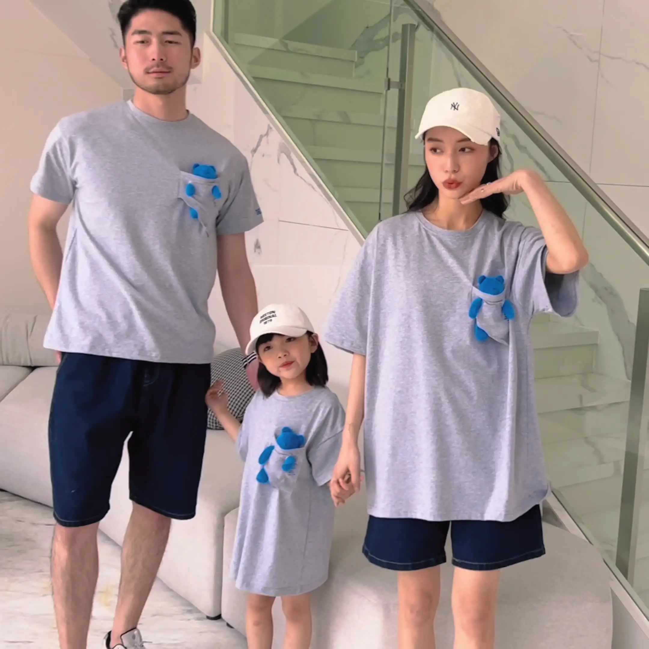 개인화 된 동물 인형 포켓 탑 의류 엄마와 나 매칭 사이즈 가족 의상 티셔츠