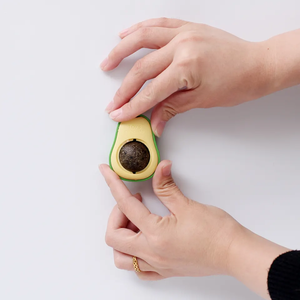 Los juguetes de hierba gatera en forma de aguacate al por mayor en stock se pueden girar divertidos juguetes de hierba gatera para mascotas - Product Image 4