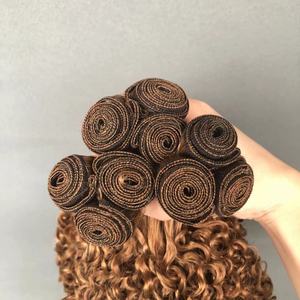 High End İnanılmaz kıvırmak çift çizilmiş işlenmemiş insan saçı <span class=keywords><strong>Vigin</strong></span> saç demeti #30 renk kadınlar için