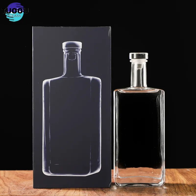 Inventory Wholesale Simplicity Square Flat Transparent Empty 500ml Wine Bottle With Cork Glass Lid And Packaging Box