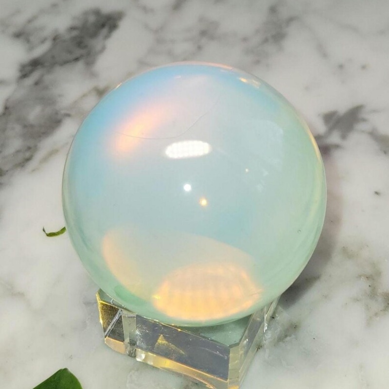 Sphère de cristal opale