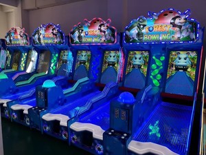 大人と子供のためのホット販売フォレストボウリングダブルポジション木製と金属のボウリングゲームアミューズメントマシン - Product Image 6