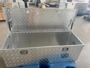 防水拖车储物盒皮卡储物盒重型铝制工具箱带锁和钥匙 - Product Image 2