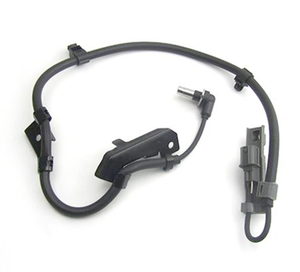 Ön sol ABS tekerlek hız sensörü 8-9738799015-1 897387990151 <span class=keywords><strong>8973879901</strong></span> 8-97387990-1 C8989521191 için isuzu d-max Rodeo 4WD