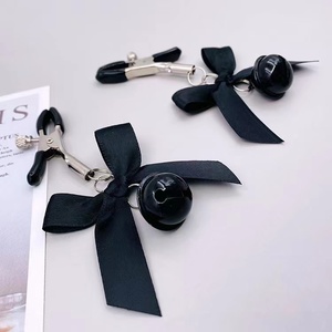 人気のベルボウスパイスアナルプラグブレストクリップかわいいスパイスいちゃつくカップルニップルクリップ