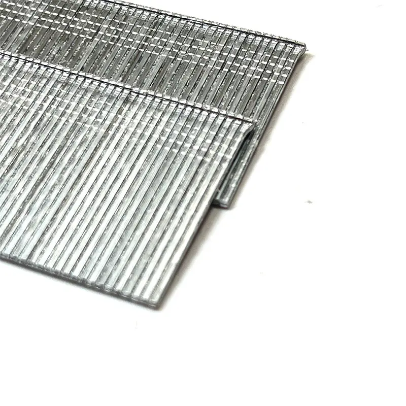 スチールネイルは、ネイルガン用のOem18ゲージFシリーズソファピン亜鉛メッキ空気圧ブラッドヘッドネイルを製造しています