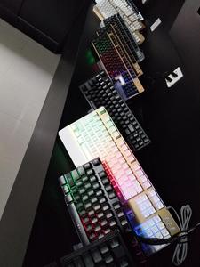 R8 Más barato 104 teclas Teclado y ratón Combo Computadora Ratón con cable y teclado Set para oficina