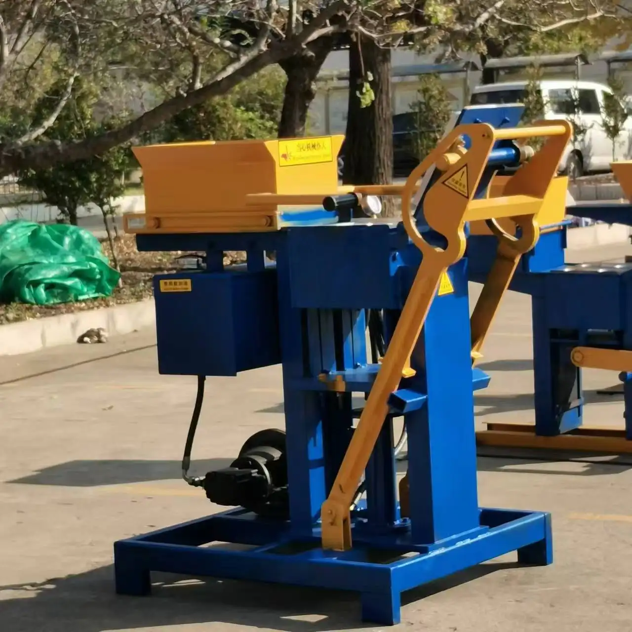 Machine manuelle de fabrication de briques de boue d'argile de machines de fabrication de briques automatiques hydrauliques SY2-25 à vendre