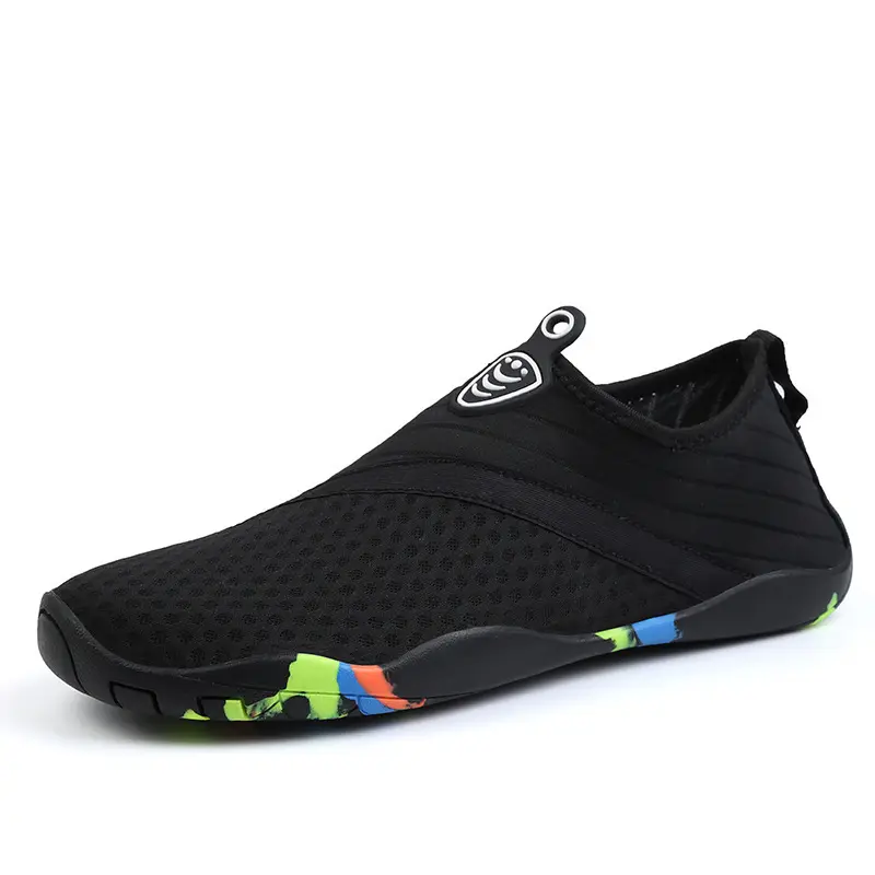 2023 nuovi arrivi Designer Man Outdoor Sport Water Beach Aqua Shoe scarpe a piedi nudi in pelle per camminare sull'acqua