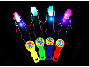 ของเล่นคลาสสิกที่มีสีสัน Led แม่เหล็กโย่แสงขึ้นมายากลกระพริบของเล่นวงล้อที่มีไฟ LED - Product Image 2