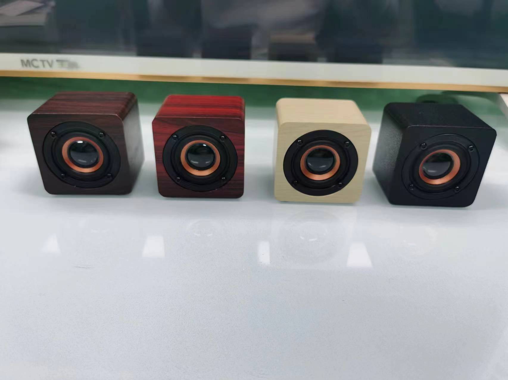 สีน้ำตาล