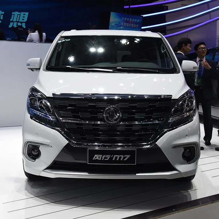 Dongfeng mini van bus M7 2.0L con mpv auto/auto mpv per l'esportazione