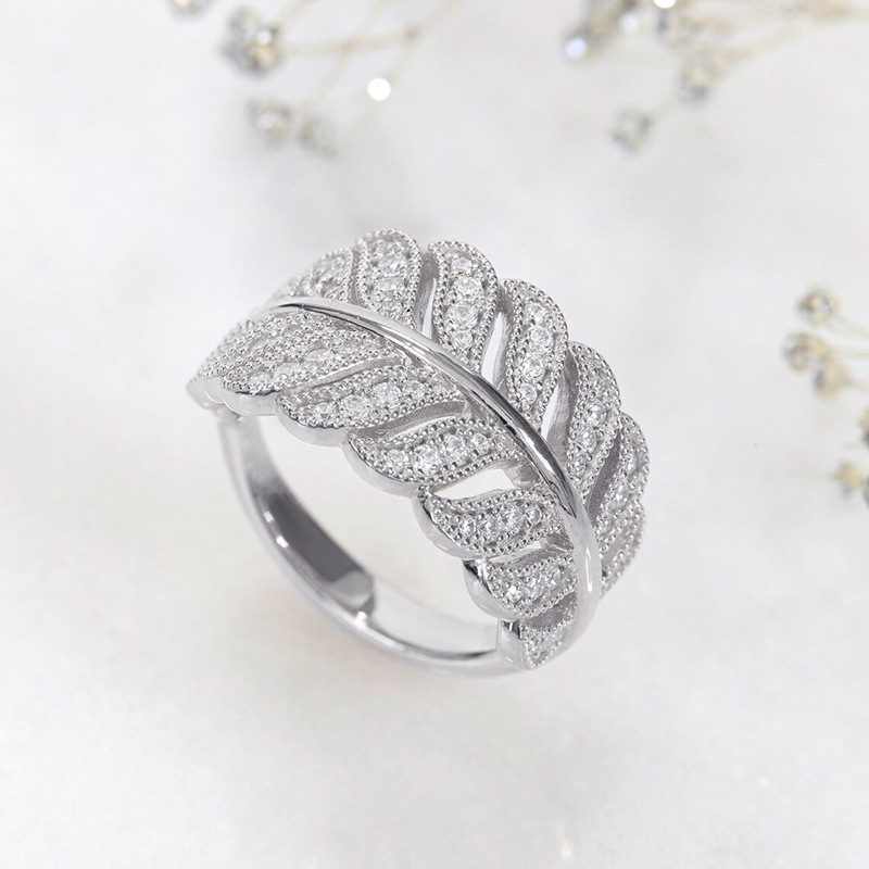 T0751 white gold