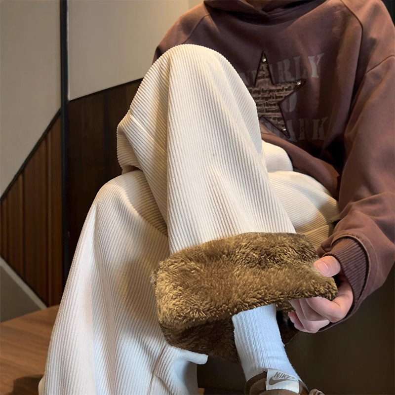 สีแอปริคอท