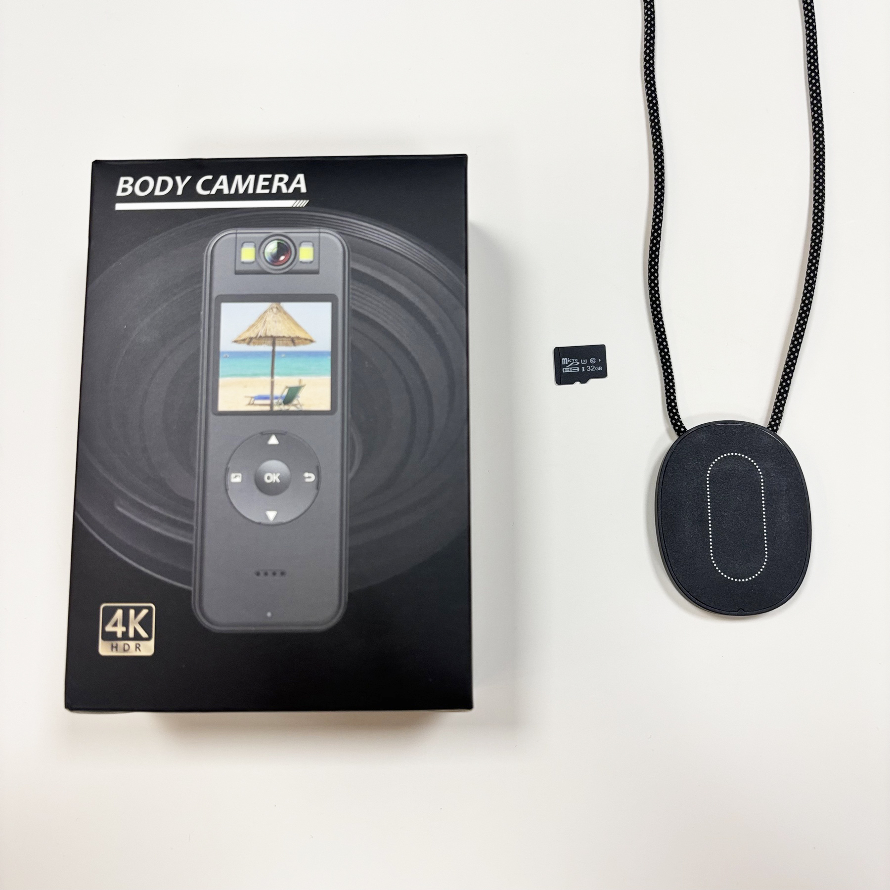 Camera+neck lanyard+32gb card