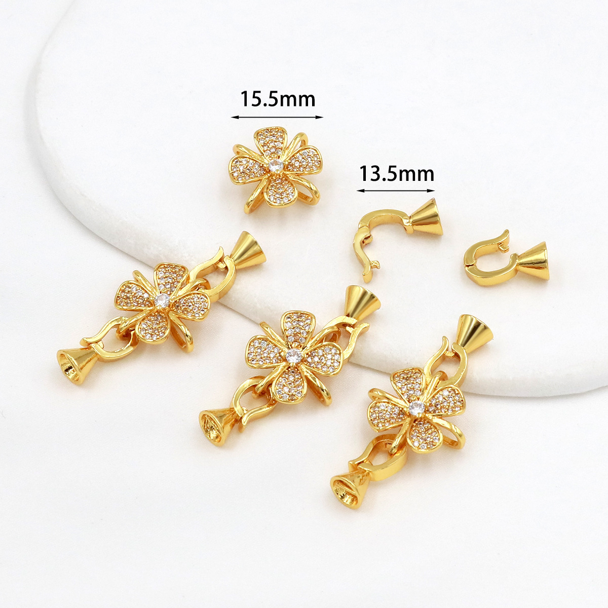 Style 12 Four-Leaf Cross