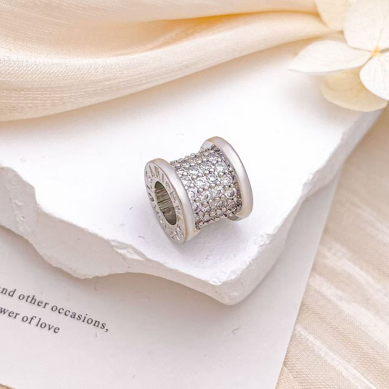 Argent-4