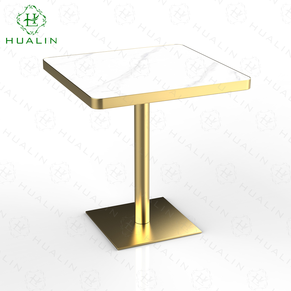 Table carrée