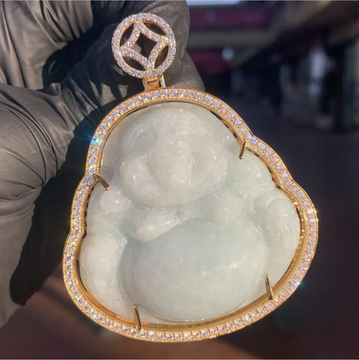 Customized 18k yellow gold jade Buddha statue pendant black white green color with lab hpht moissanite diamond for daily life