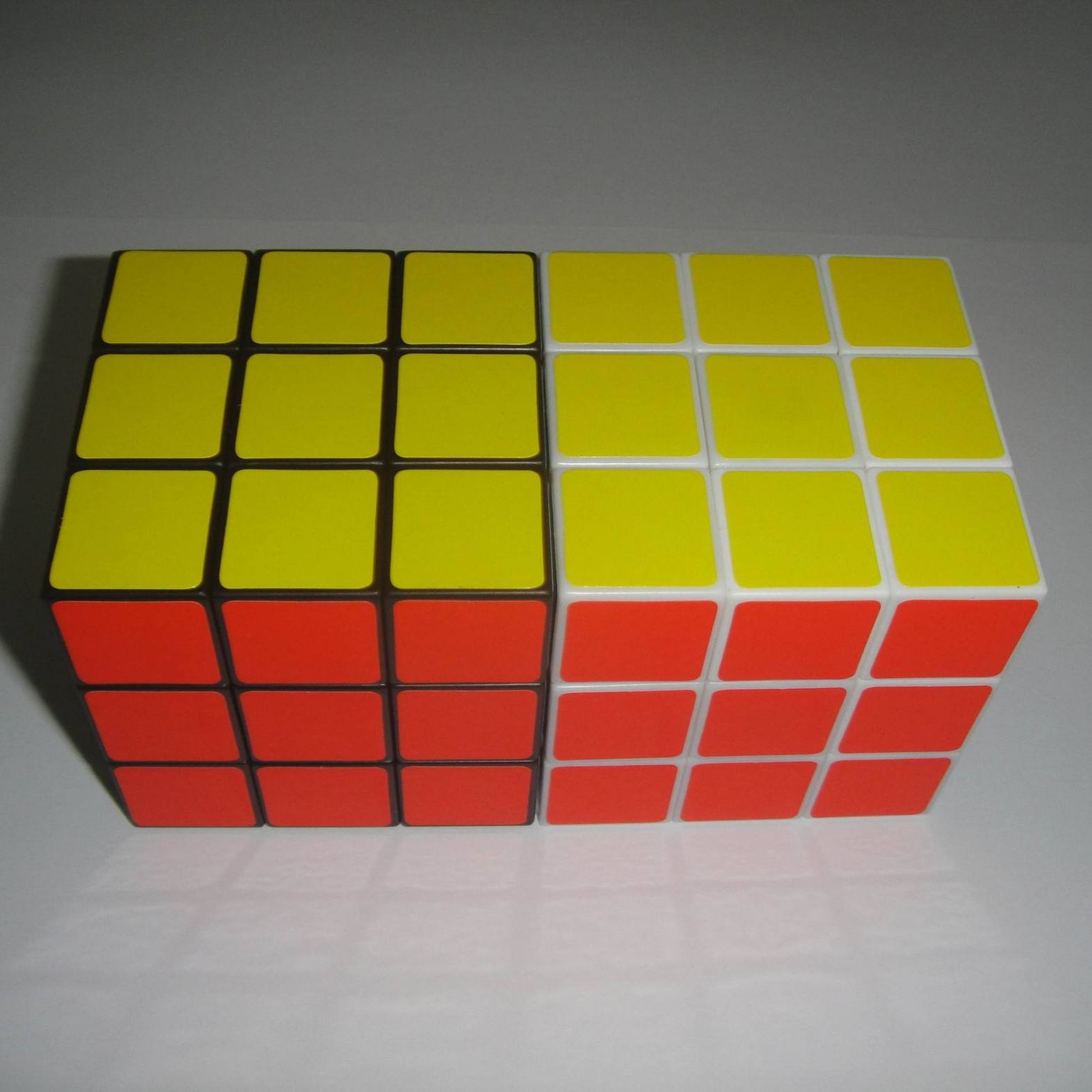 Rubik's Cube noir 6 cm (3x3)