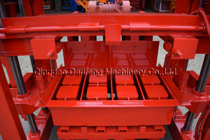 QT4-40 手动砌块机/混凝土路缘机和铺石机 - Product Image 4
